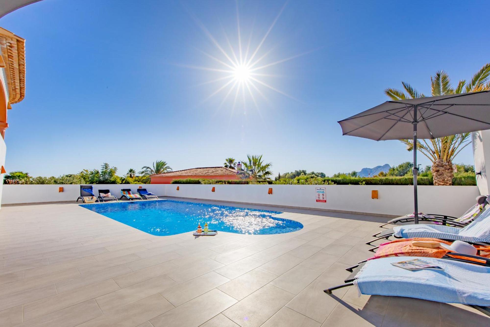 Villa Altamira - Plusholidays Кальпе Экстерьер фото